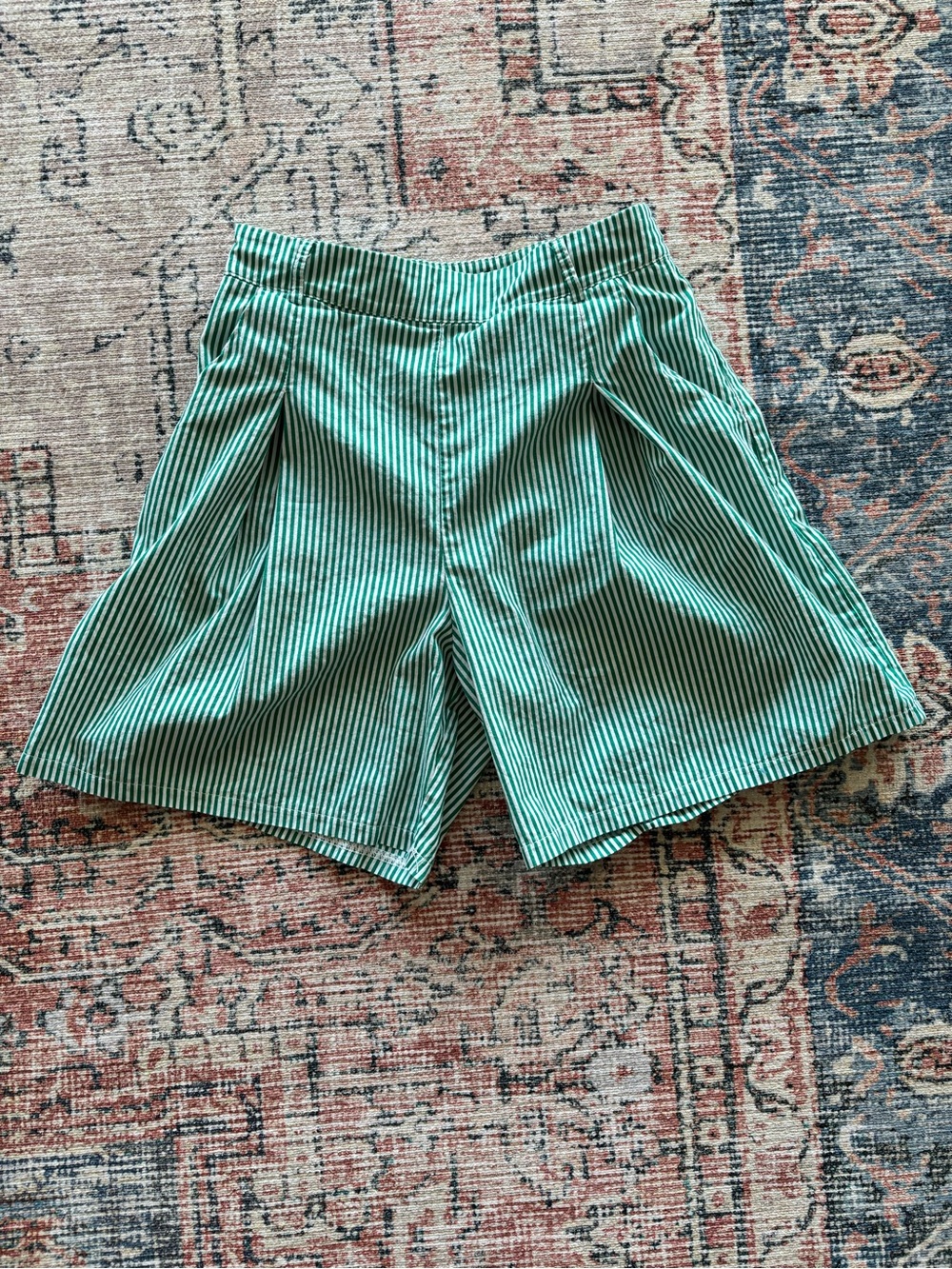 PrettyLittleThing Green and White Striped Shorts